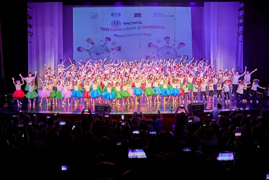  De 1 iunie, „Toți copiii cântă și dansează!“