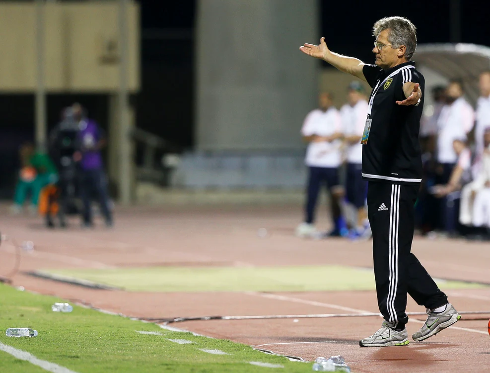Ladislau Boloni ar putea redevi antrenorul echipei de fotbal a României (Foto: EPA-EFE)