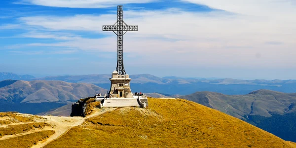 Crucea de pe Caraiman Foto Shutterstock 5 jpg