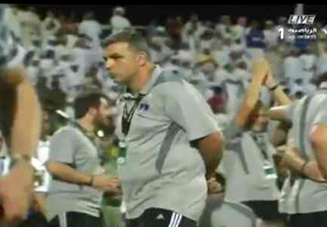 
    Cosmin Olăroiu a primit recent o mărire de salariu la Al Ain, ajungând la 3,4 milioane de euro pe an.  