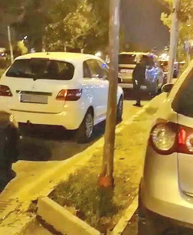 După cinci minute a venit și el