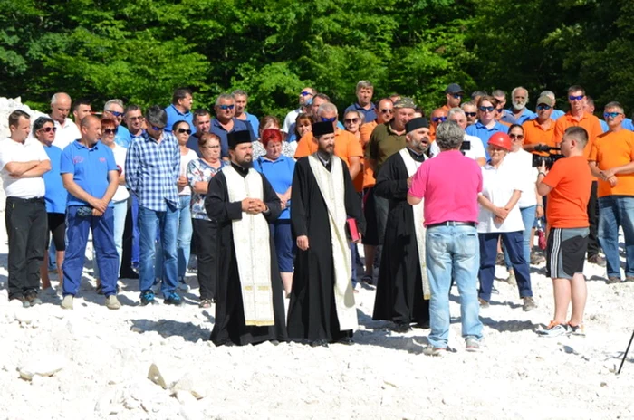 Protestele de la Băiţa Bihor continuă. FOTO