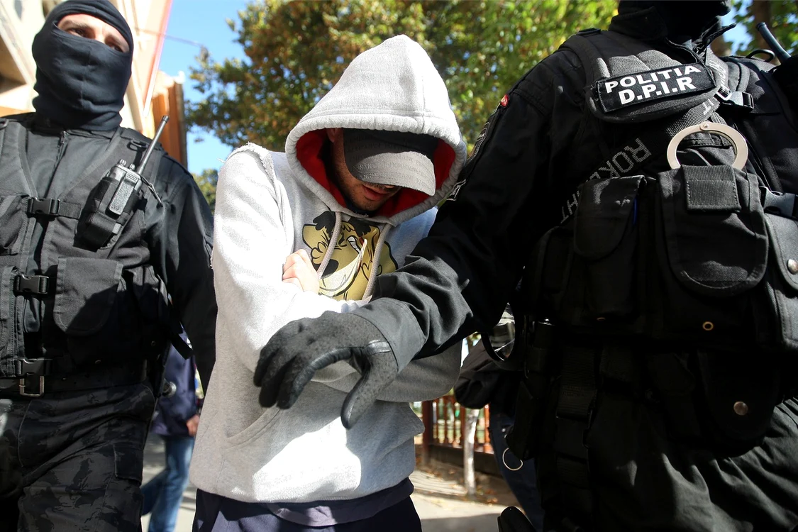 Suspectul a fost reţinut de poliţişti Foto.arhivă 