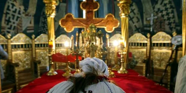 haine biserica