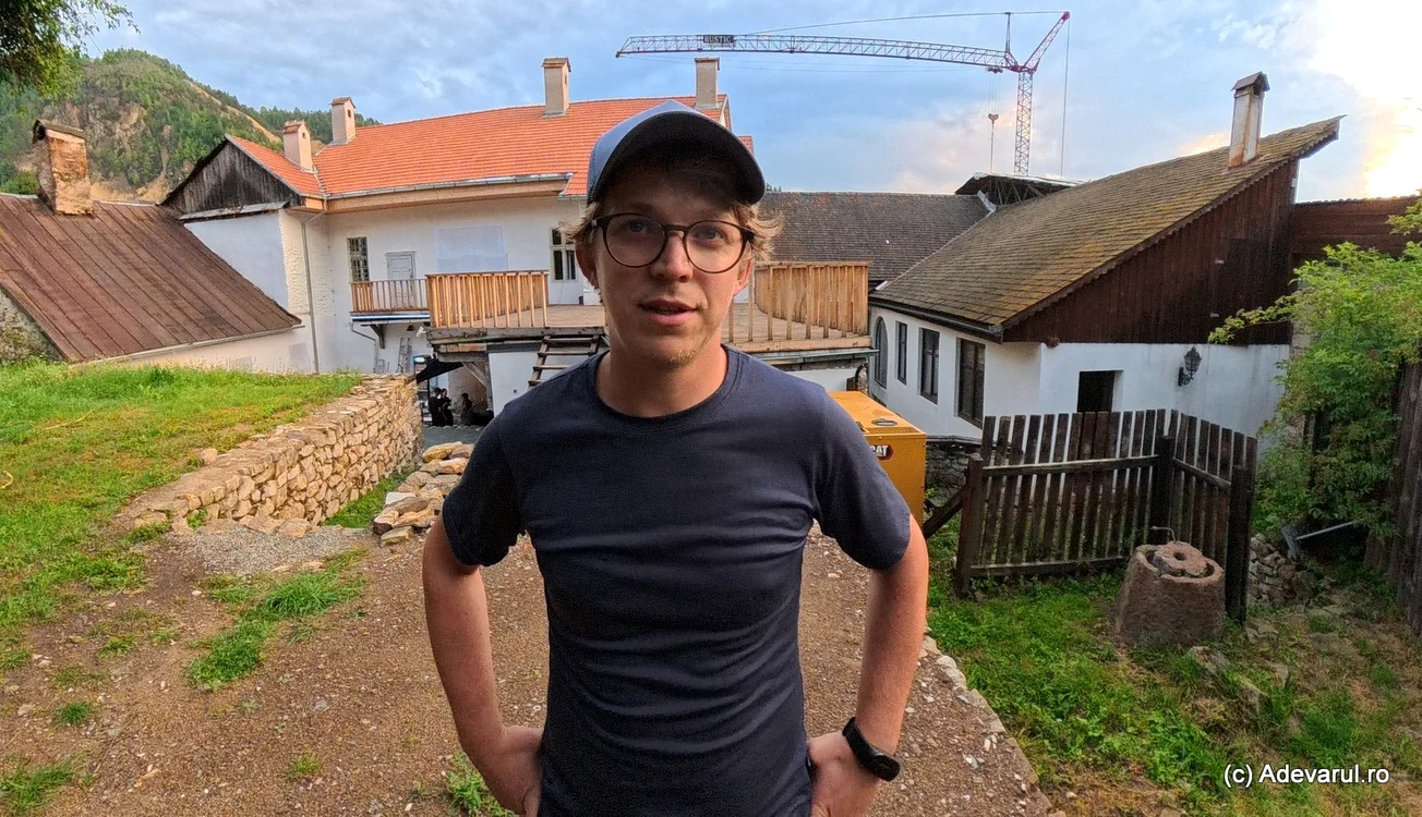 Darie Tică, unul dintre tinerii stabiliți în Roșia Montană. Foto: Daniel Guță. ADEVĂRUL