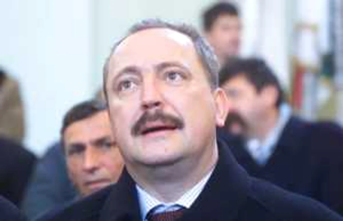 Fabrica steaguri secuiesti FOTO Liviu Iolu