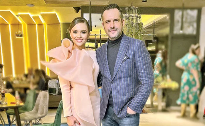 
    Cristina și Mădălin  se iubesc de  nouă ani  