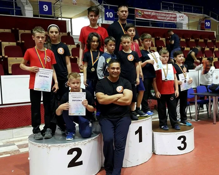 Acesta este cel mai bun rezultat înregistrat de Clubul Sportiv Rizea Wushu în ultimii 10 ani la Campionatele Naţionale