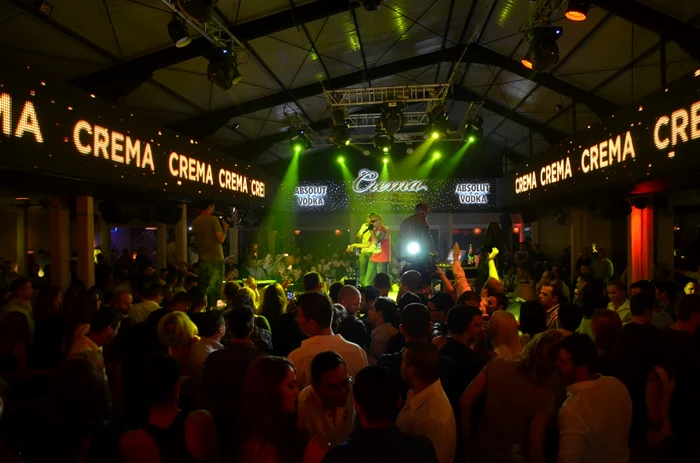 Viaţă de noapte la Mamaia FOTO Crema Summer Club