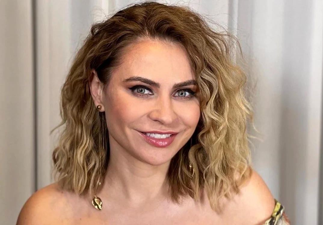 Adina Buzatu a recunoscut că Alex Velea are datorii la ea!
