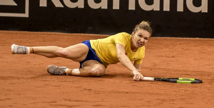 Simona Halep a căzut în meciul cu Garcia, din Fed CupFOTO: Sportpictures.eu