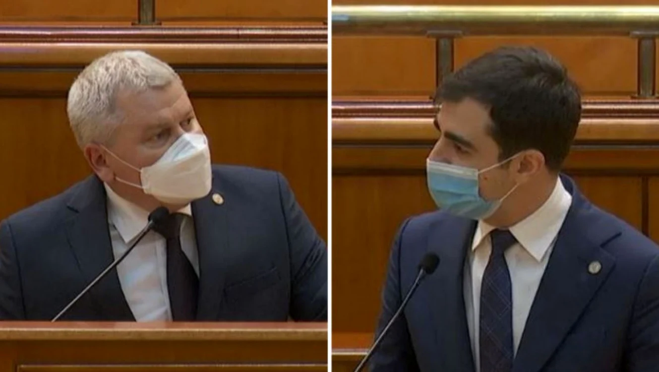 Deputatul Florin Roman de la PNL (stânga) şi Claudiu Năsui de la USR-PLUS (dreapta) s-au certat pe tema privilegiilor din CA al ASF. Imagine: Digi24