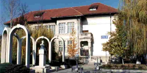 Colegiul National „Al.I.Cuza” 