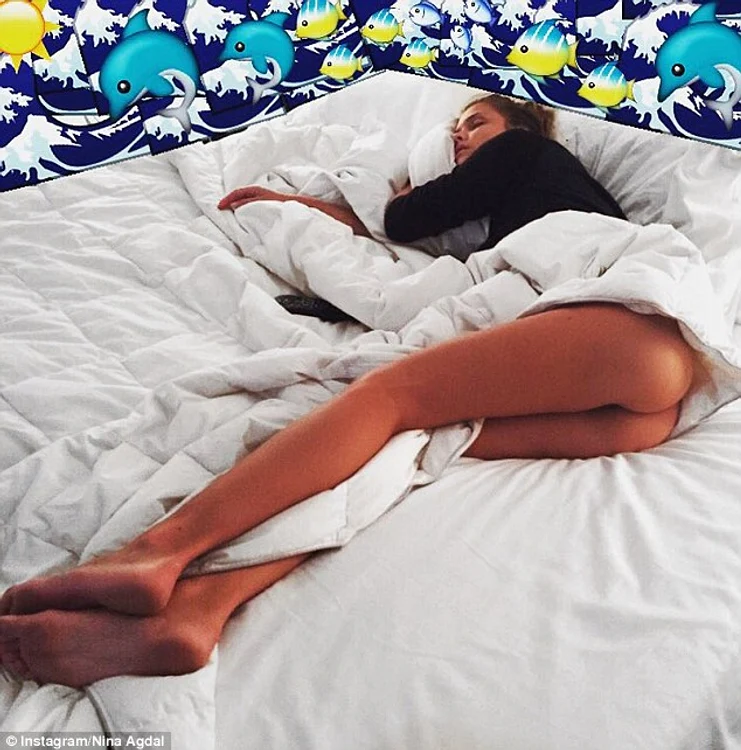 2AC6813600000578 3172034  The kangaroo pose Nina Agdal 23 bared her derri re in a reveali a 20 1437661715158 jpeg