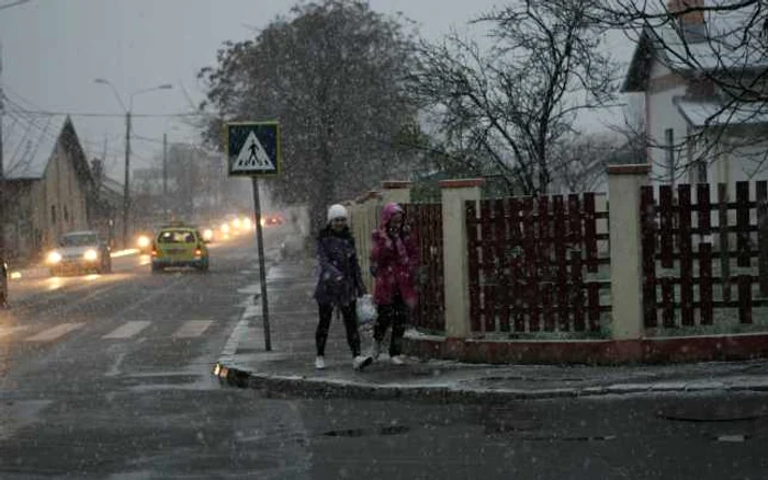 Fetele s-au echipat pentru iarnă