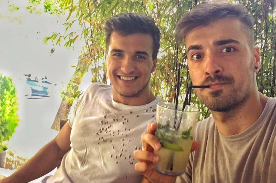 
    Liviu și Matei Teodorescu au scos împreună o piesă cu videoclipFoto: Facebook  