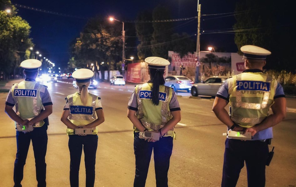Șoferi beți și drogați pe străzi, în noaptea de Crăciun. Polițiștii au reținut 300 de permise de conducere