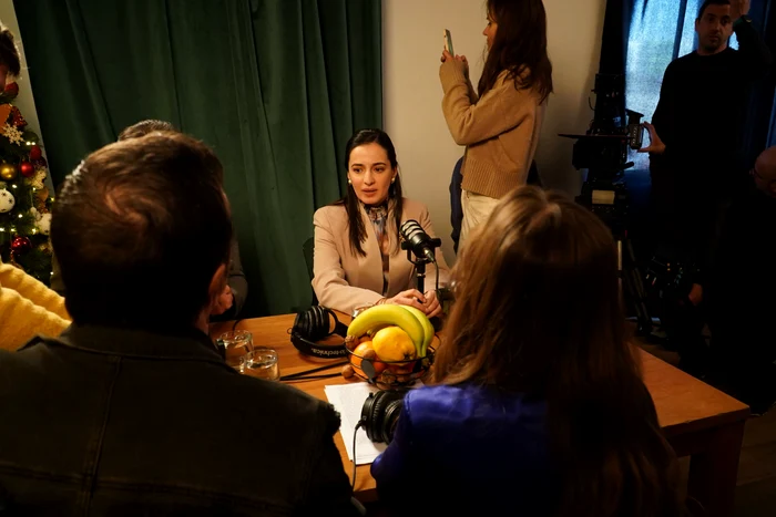 Anthony Delon, Corina Moise, Daniel Buzdugan şi Dana Rogoz au filmat primele scene