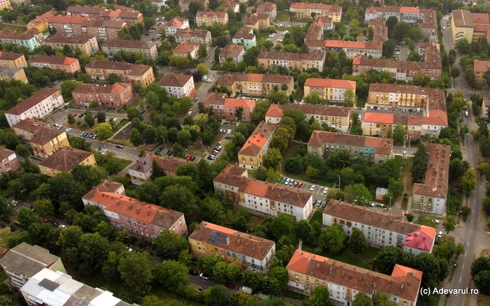 Orașul Muncitoresc, din Hunedoara, cu blocuri construite în anii '50. Foto: Daniel Guță. ADEVĂRUL