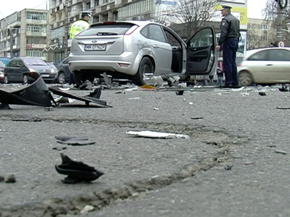 
    În urma accidentelor patru persoane au fost rănite (foto: Arhivă)  