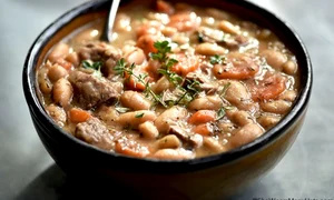 mancare de fasole cu carne de vita 580x400 jpeg