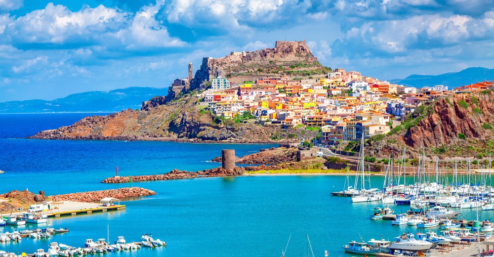 Turist francez, arestat când încerca să părăsească insula Sardinia. Ce avea ascuns în portbagaj
