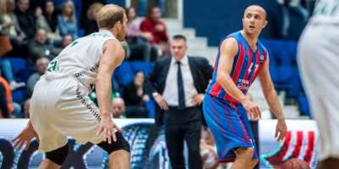 Steaua CSM EximBank, o echipă de tradiţie (foto: steauabaschet.ro)