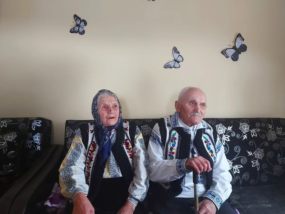 Iosif Iosub, alături de soţia sa, Paraschiva FOTO Mesagerulneamt.ro