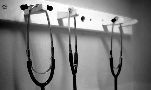 lipsa medici stetoscop in cui shutterstock 1348696283 jpg