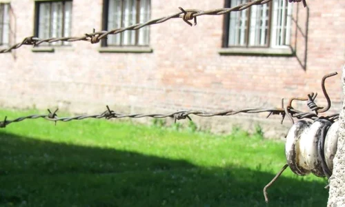 FOTO Vizită la Muzeul de Stat Auschwitz Birkenau jpeg