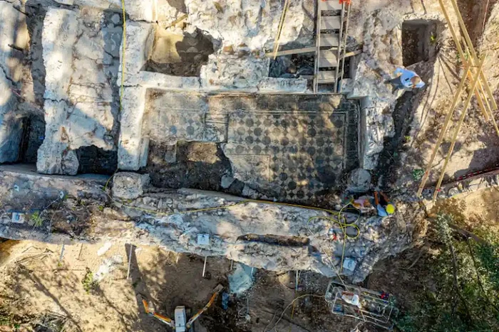 Săpăturile arheologice pe Colina Celiană (© Ministero della Cultura)