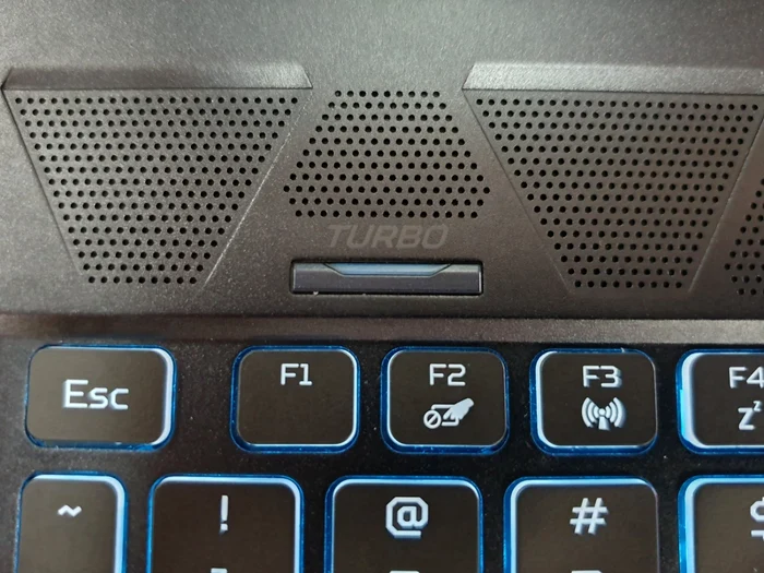 Acer Predator Triton 500 Turbo Button