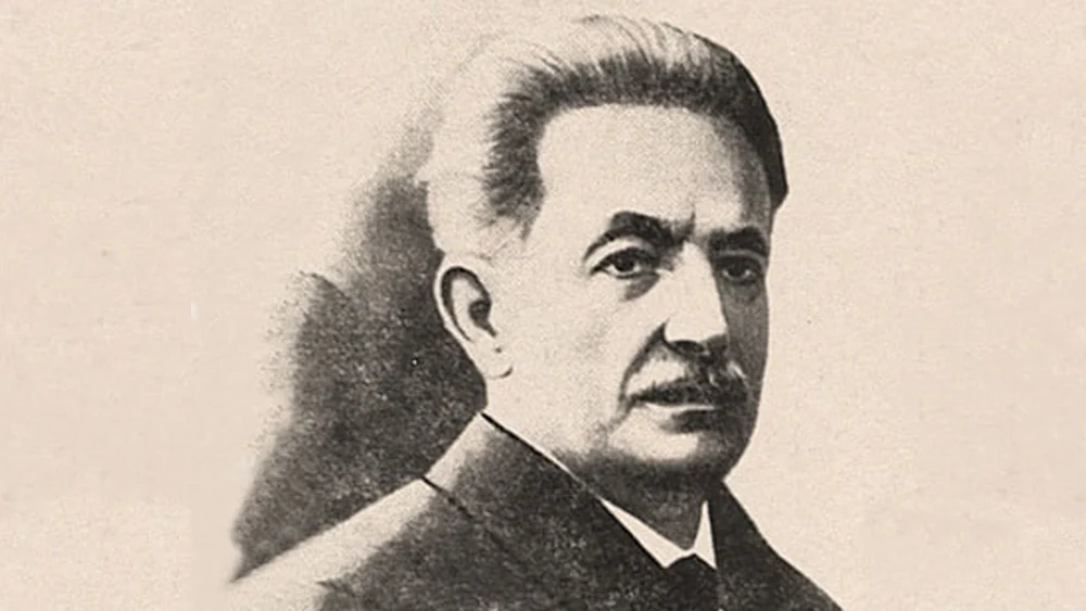 Care sunt laudele și criticile aduse noii programe de Limba și Literatura Română. Perspectivele elevilor și scriitorilor români