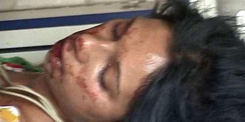 Femeia a leşinat din cauza loviturilor primite  