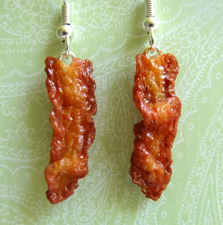 Cercei din bacon