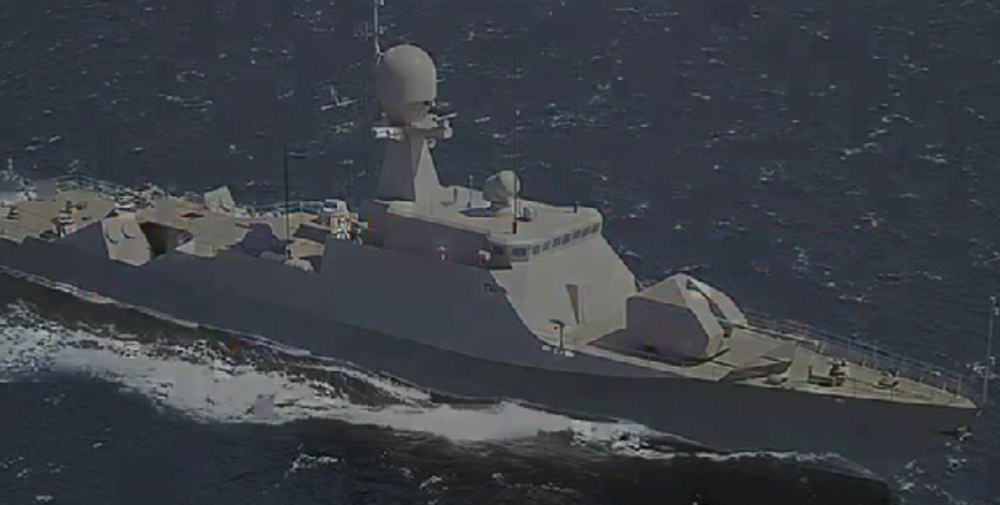 O navă purtătoare de rachete rusească a luat foc în apropiere de Kaliningrad VIDEO