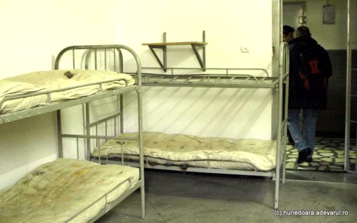 Percheziţii în Penitenciarul Bârcea Mare. FOTO: Daniel Guţă. ADEVĂRUL. Arhivă.