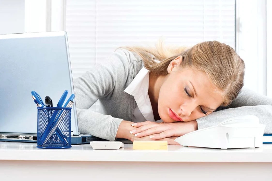 
    Un somn bun de noapte nu e suficient pentru a te pune pe picioareFoto: Shutterstock  