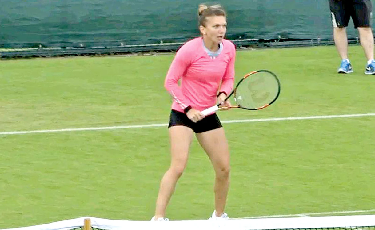 Simona Halep, pe iarba londoneză