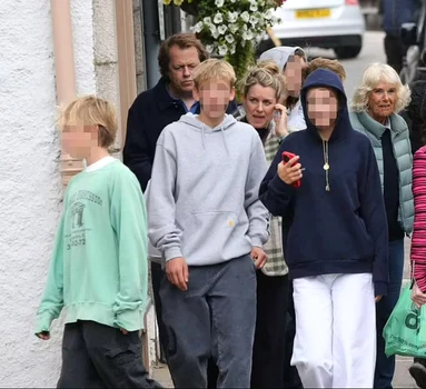 Nepoții Reginei Camilla, în Scoția/foto Daily Mail