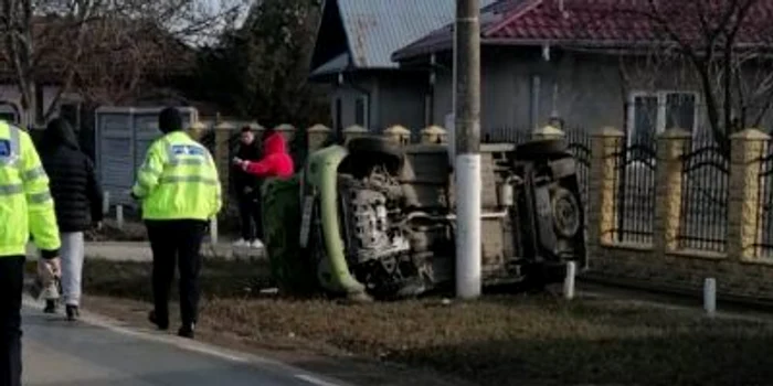 Poliţia a deschis o anchetă pentru a stabili în ce împrejurări s-a produs accidentul FOTO ISU Călăraşi