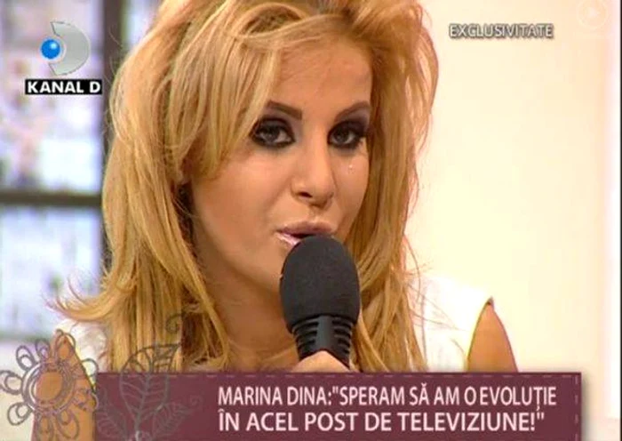 
    Marina Dina a plâns la TV  