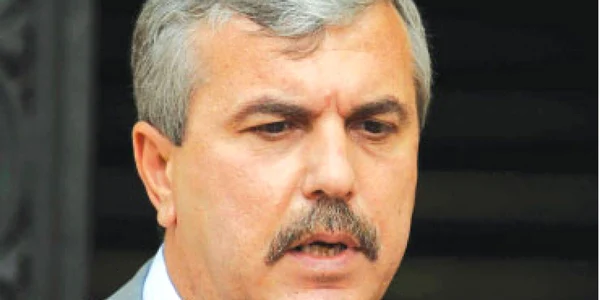 PDL pune pe masă cartea remanierii