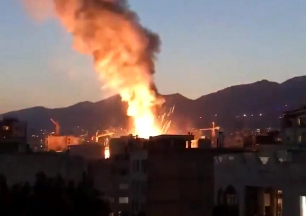 
    O explozie puternică a avut loc la o clinică medicală din capitala Iranului Foto Captură video  