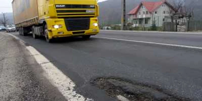 Şoseaua spre Vâlcea va fi asfaltată  iarna aceasta