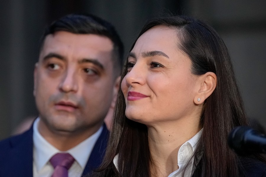 Anamaria Gavrilă iese din cursa pentru Cotroceni. George Simion rămâne candidatul „suveraniștilor” la prezidențiale