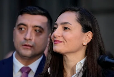 Presedinta POT, Anamaria Gavrila, alaturi de presedintele AUR, George Simion FOTO Mediafax 
