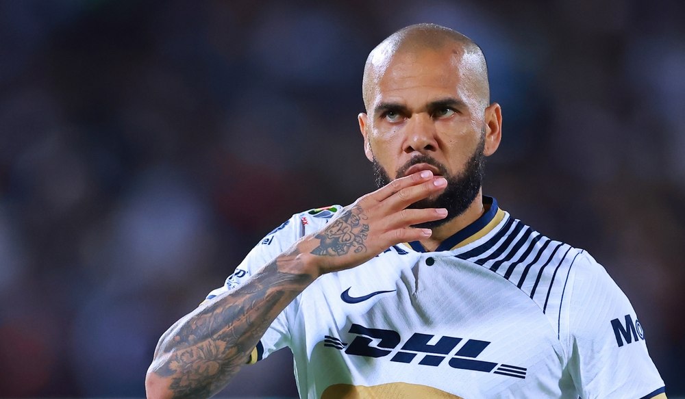 Dani Alves, cifrele dezastrului. 4 ani și 6 luni de închisoare și o avere „topită” de 55 de milioane de euro