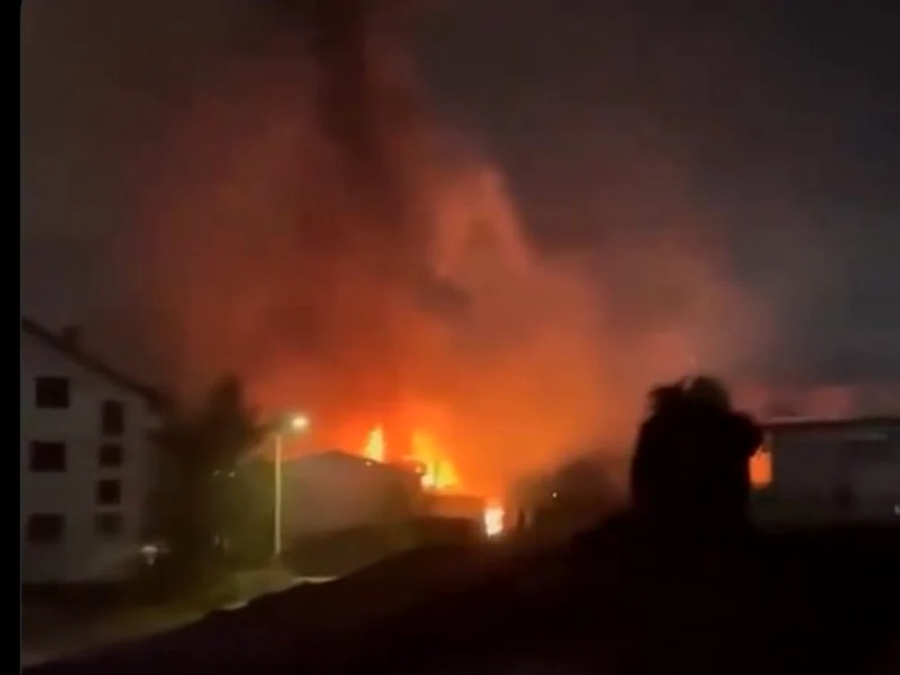 Clubul incendiat/FOTO: X
