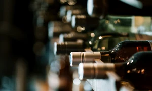 sticle de vin foto unsplash.com